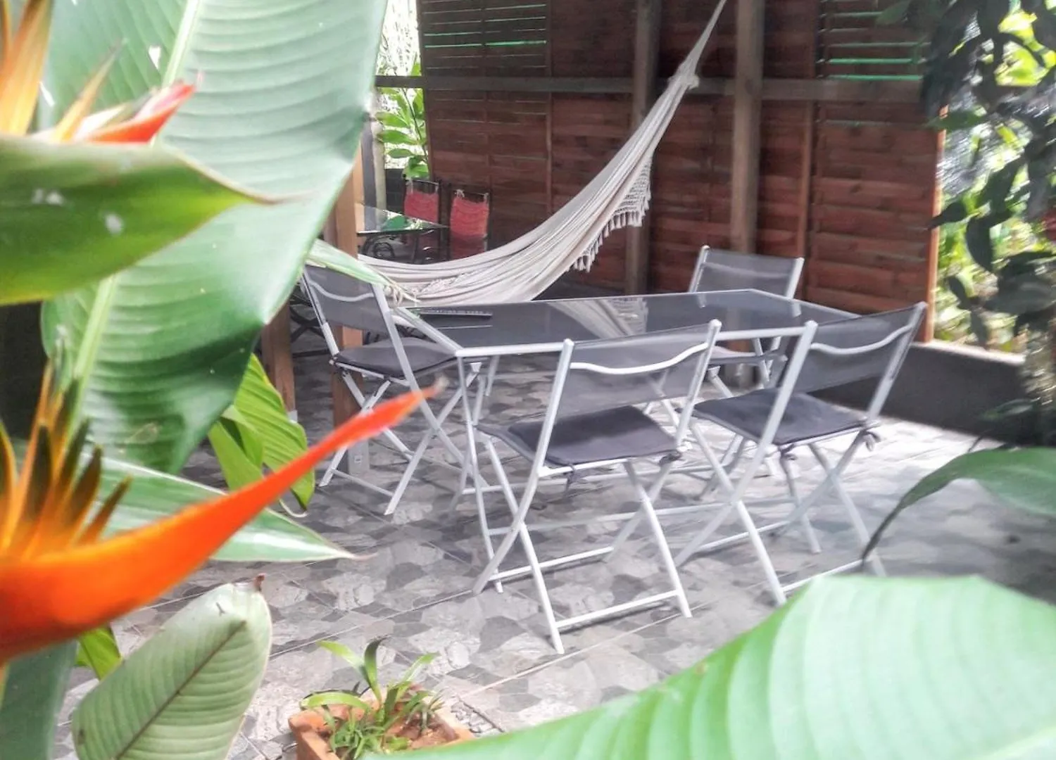 Casa de Férias Charmante Maison A Sainte-Rose Avec Jacuzzi Et Piscine Guadalupe