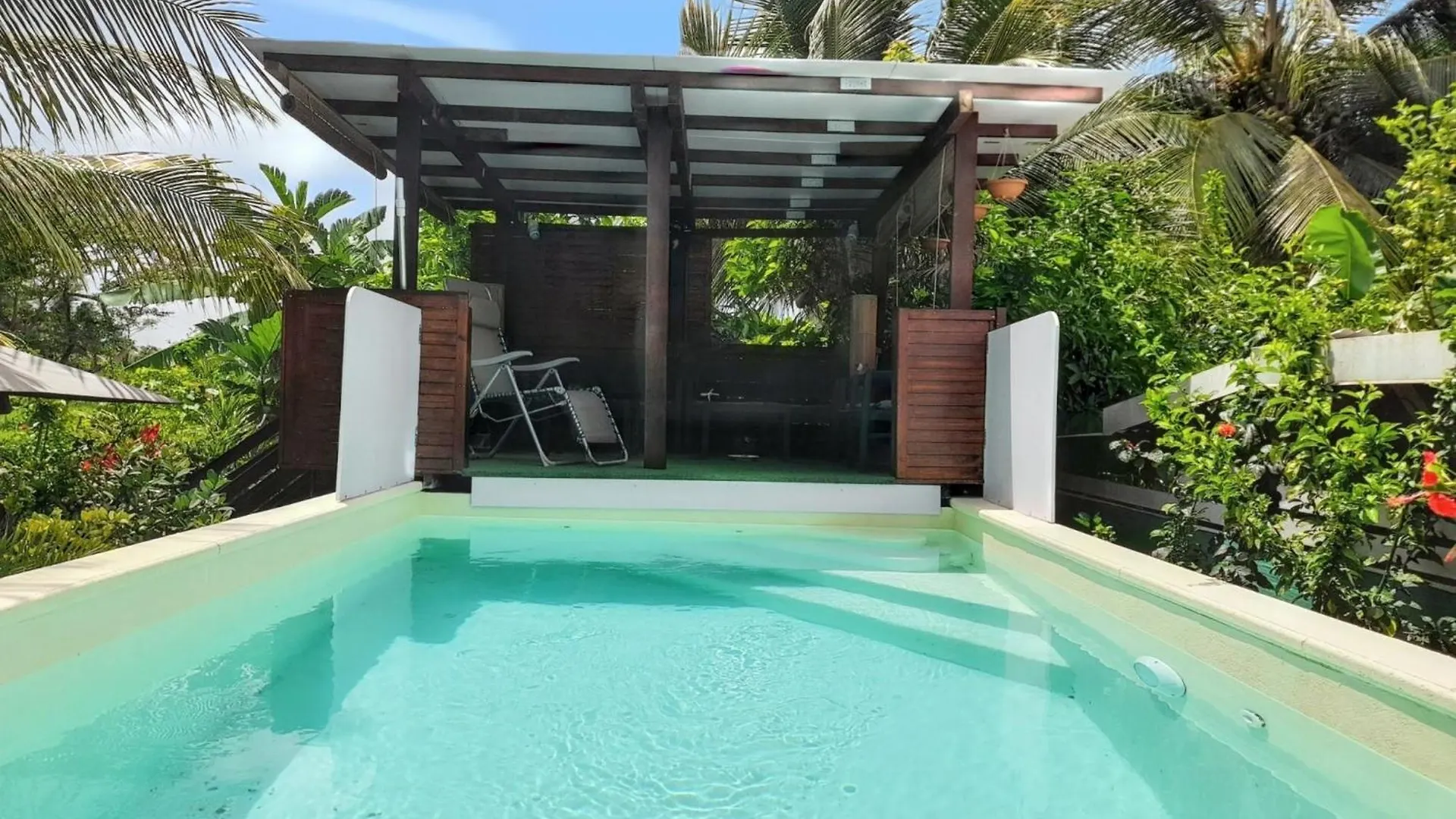 Charmante Maison A Sainte-Rose Avec Jacuzzi Et Piscine Casa de Férias