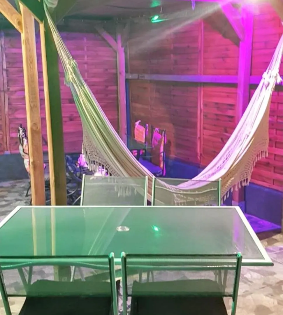 Casa vacanze Charmante Maison A Sainte-Rose Avec Jacuzzi Et Piscine